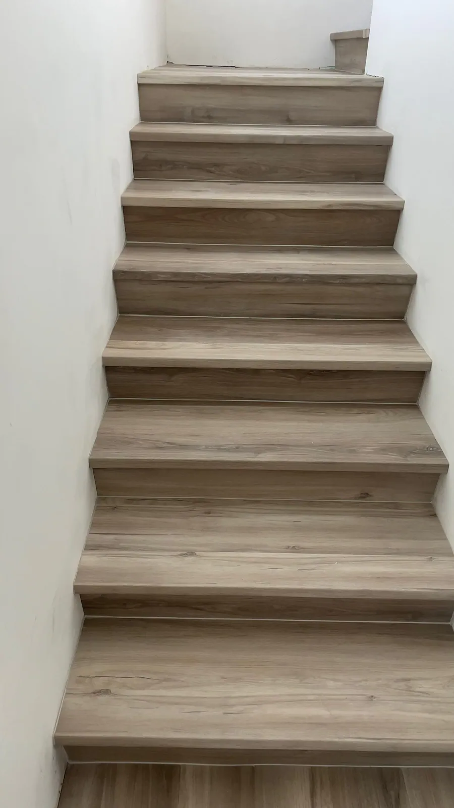 Hardwood Flooring Installation installation by Becker Flooring